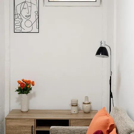 Porto Ribeira Studio - Cento Historic *