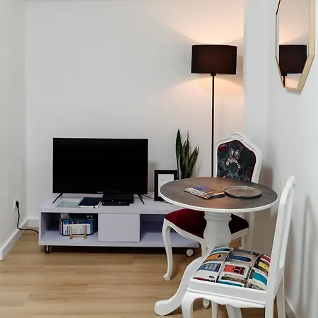 Porto Ribeira Studio - Cento Historic * Порту